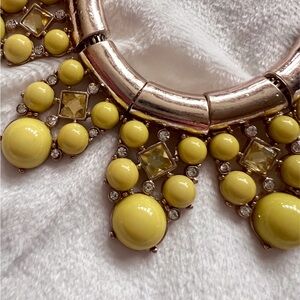 Statement necklace in mustard gold